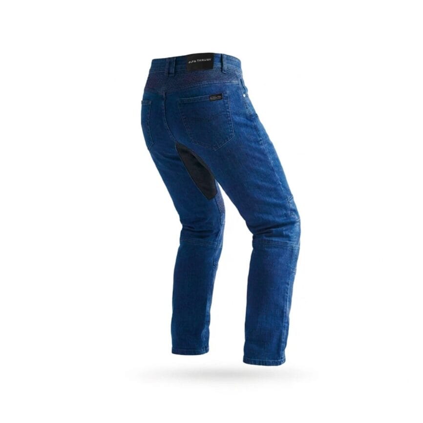 Erick Storm Jeans – spodnie motocyklowe, niebieskie jeansy o klasycznym kroju z profilowanymi nogawkami.